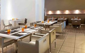 Novotel Lyon Gerland Musee Des Confluences
